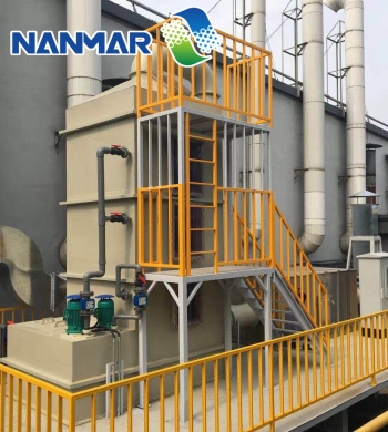 xử lý khí thải tháp màng nước